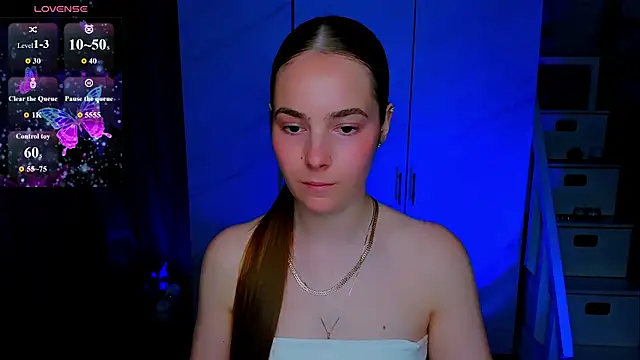 Maddy Wood  online show from 06.07.26