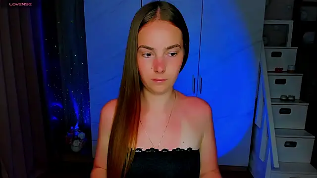 Maddy Wood  online show from 06.23.26
