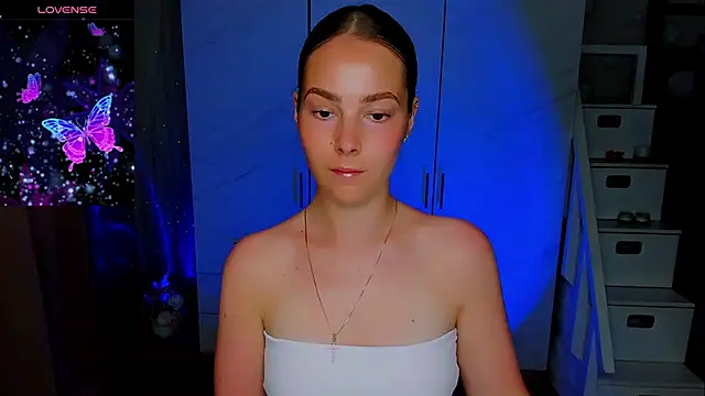Maddy Wood  online show from 07.01.26