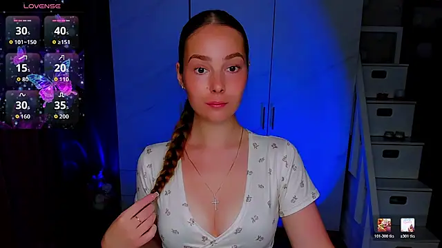 Maddy Wood  online show from 07.03.26