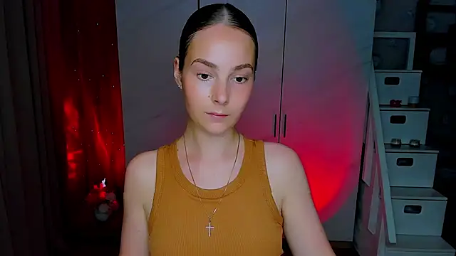 Maddy Wood  online show from 07.11.26