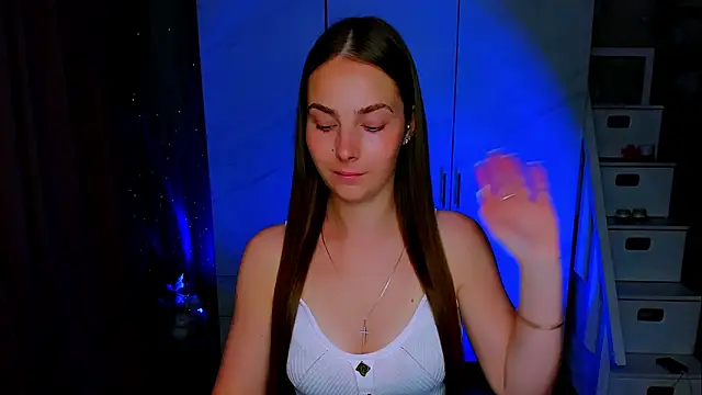 Maddy Wood  online show from 07.23.26
