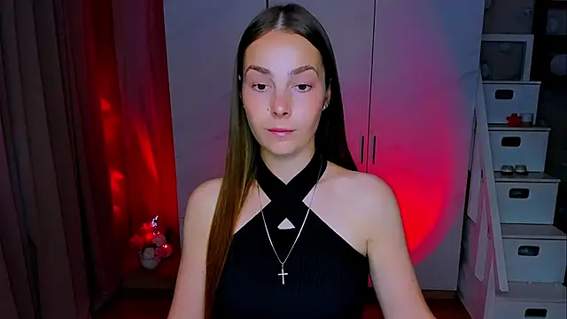Maddy Wood  online show from 07.28.26