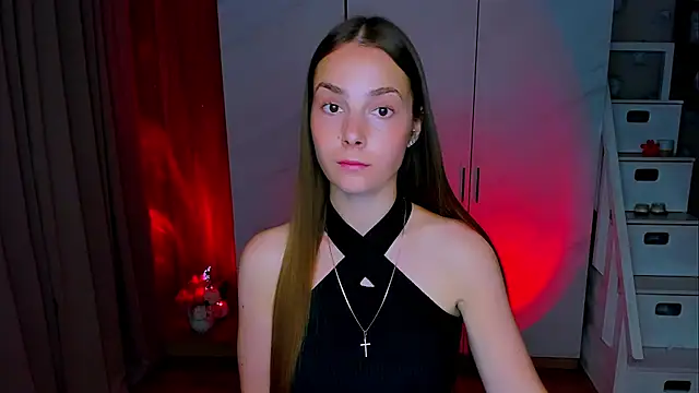 Maddy Wood  online show from 07.28.26