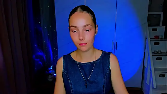 Maddy Wood  online show from 07.31.26
