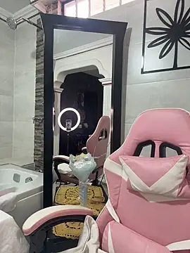 Kiarhatrixie1 online show from 03.14.26