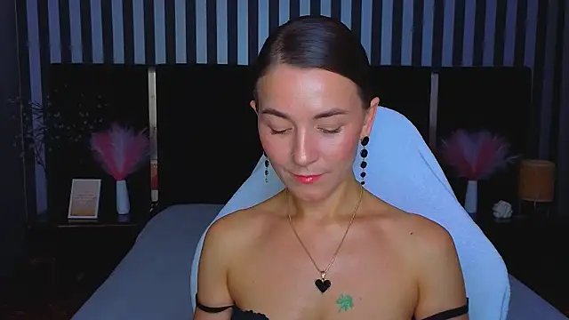 Snapshot of GracefulMichelle chatting on 06.20.26 GracefulMichelle online show from 06.20.26
