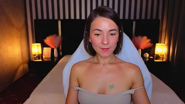 Snapshot of GracefulMichelle chatting on 07.22.26 GracefulMichelle online show from 07.22.26