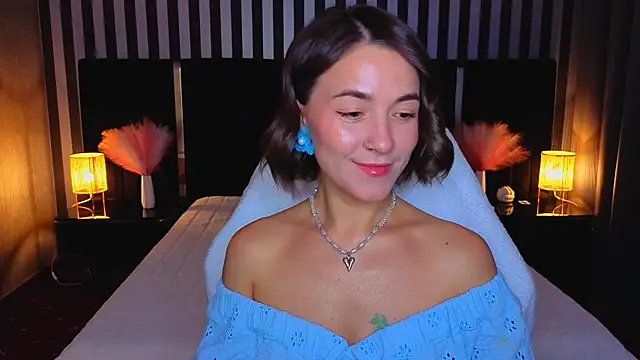 Snapshot of GracefulMichelle chatting on 07.23.26 GracefulMichelle online show from 07.23.26