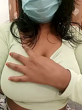 Snapshot of NISHHAA chatting on 02.27.26 NISHHAA online show from 02.27.26