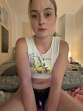 melanieTesss online show from 08.05.26