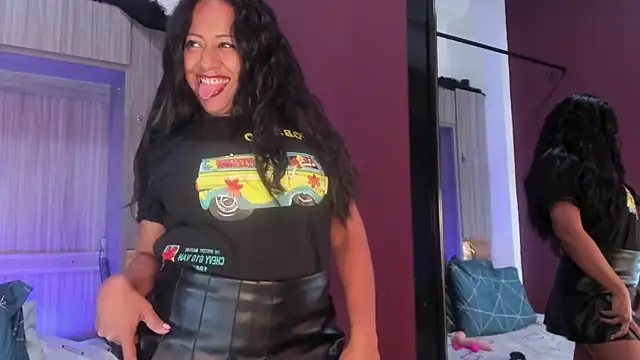 AllieBennet online show from 04.21.26