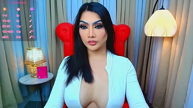 Laureen Hilton online show from 06.08.26