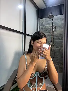 AnnaLoren  online show from 04.21.26