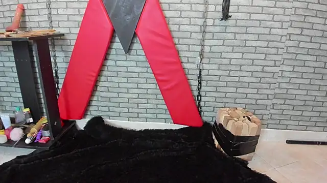 hillary bigbutt online show from 06.26.26