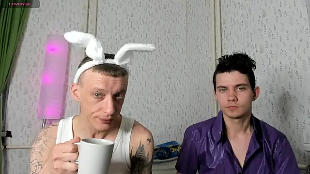 Snapshot of Tomassmitty chatting on 04.14.26 Tomassmitty online show from 04.14.26