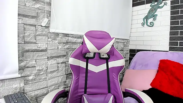 Sienna Lux01 online show from 03.03.26