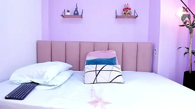 camila scoth online show from 04.30.26