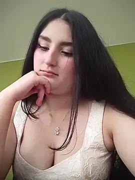 zoe moon   online show from 04.21.26