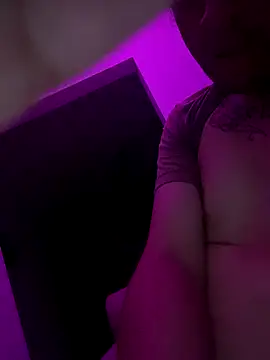 Snapshot of Escalante23 chatting on 09.28.25 Escalante23 online show from 09.28.25