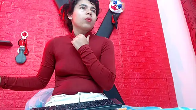 skinnysexy18 online show from 02.26.26