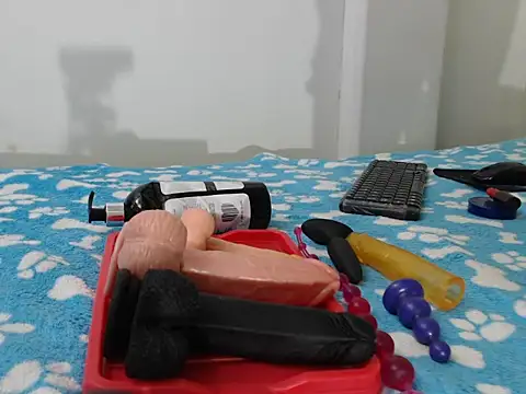 skinnysexy18 online show from 06.14.26