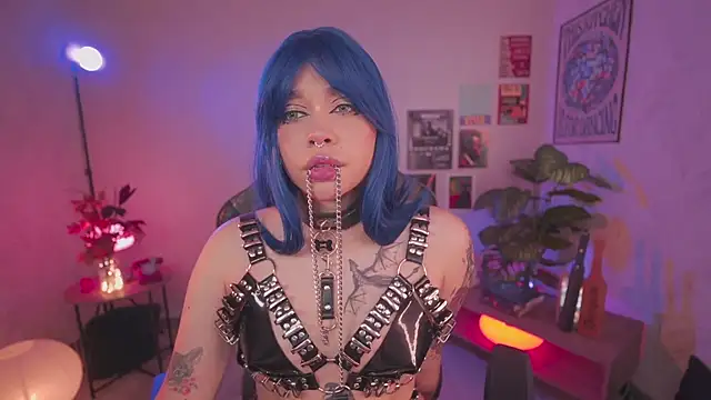 violette clerk1  online show from 02.28.26