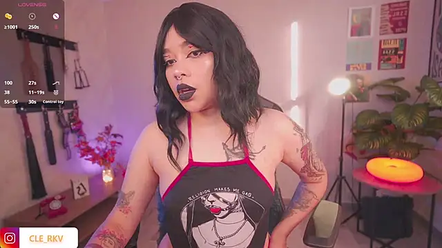 violette clerk1  online show from 06.27.26