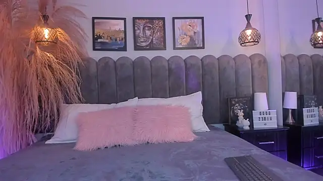 Bella  Peach online show from 04.29.26