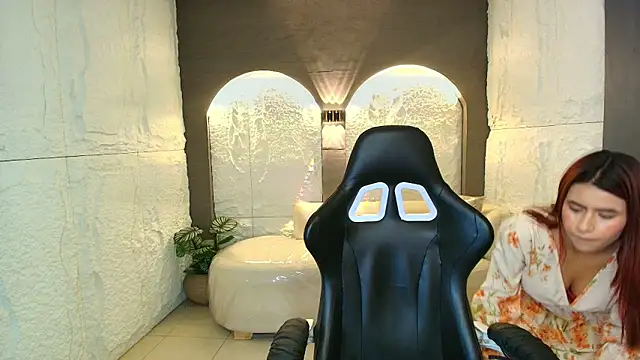 Elizabeth  r online show from 03.17.26