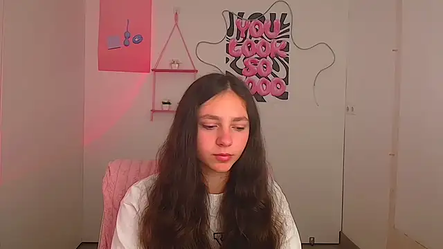 KissMeJulia online show from 05.09.26