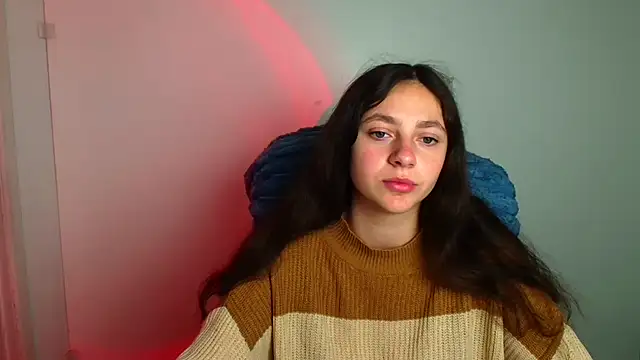KissMeJulia online show from 05.11.26