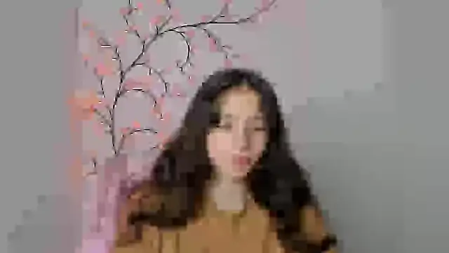 KissMeJulia online show from 05.17.26
