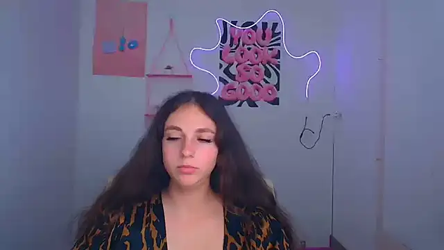 KissMeJulia online show from 07.14.26