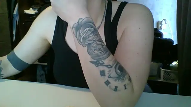 Snapshot of Geileboef28 chatting on 04.09.26 Geileboef28 online show from 04.09.26