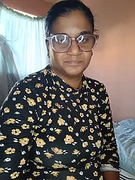 indianstrawberrylips4u online show from 07.06.26