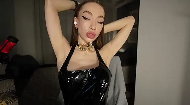 Snapshot of supreme_dominatrix chatting on 03.07.25 supreme dominatrix online show from 03.07.25