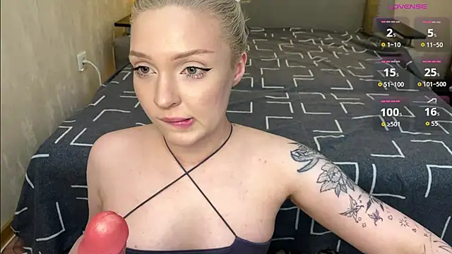 Snapshot of creampiiee chatting on 03.14.26 creampiiee online show from 03.14.26