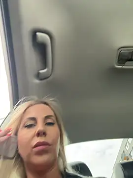 LisaMurr online show from 04.23.26