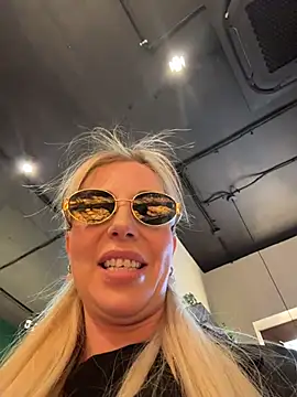LisaMurr online show from 05.02.26