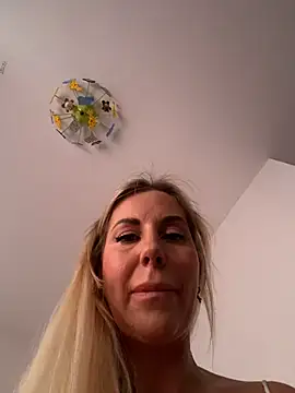 LisaMurr online show from 07.16.26