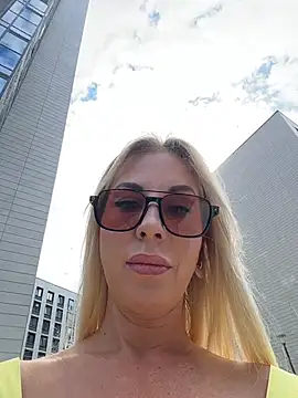 LisaMurr online show from 07.28.26