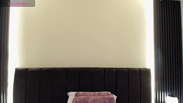 MoriahStorm online show from 04.21.26