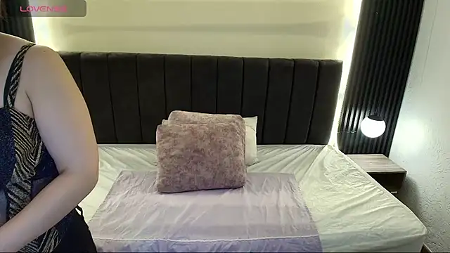MoriahStorm online show from 04.30.26