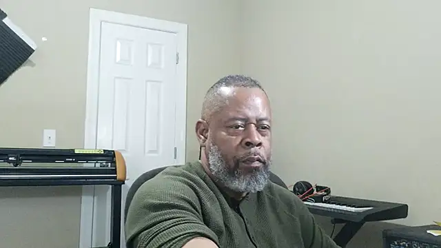 Cleozevo1961 online show from 03.10.26