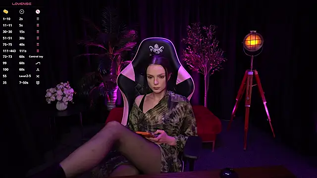Wild Alice me online show from 04.28.26