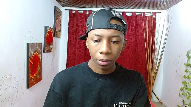 milo018 online show from 06.17.26
