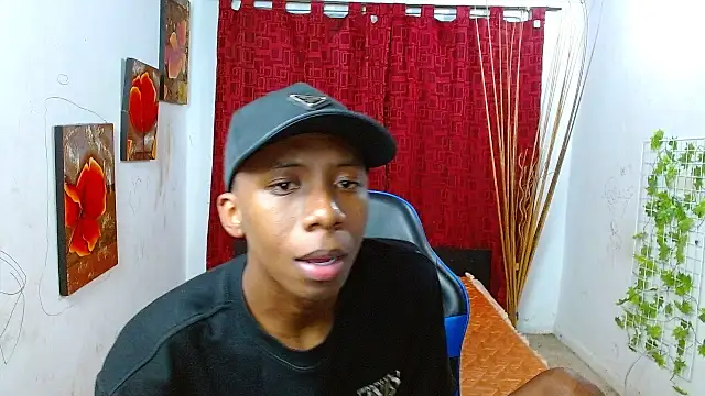 milo018 online show from 07.02.26