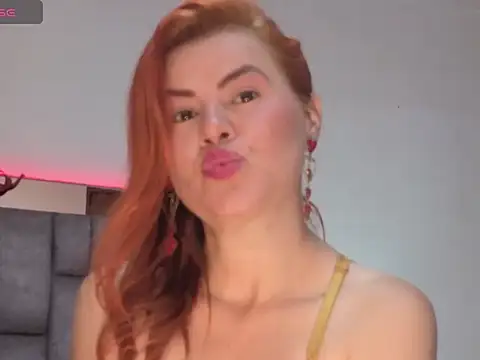 Xiomara-Suarez01 online show from 04.22.26