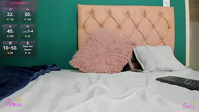 Camila Tits online show from 04.30.26